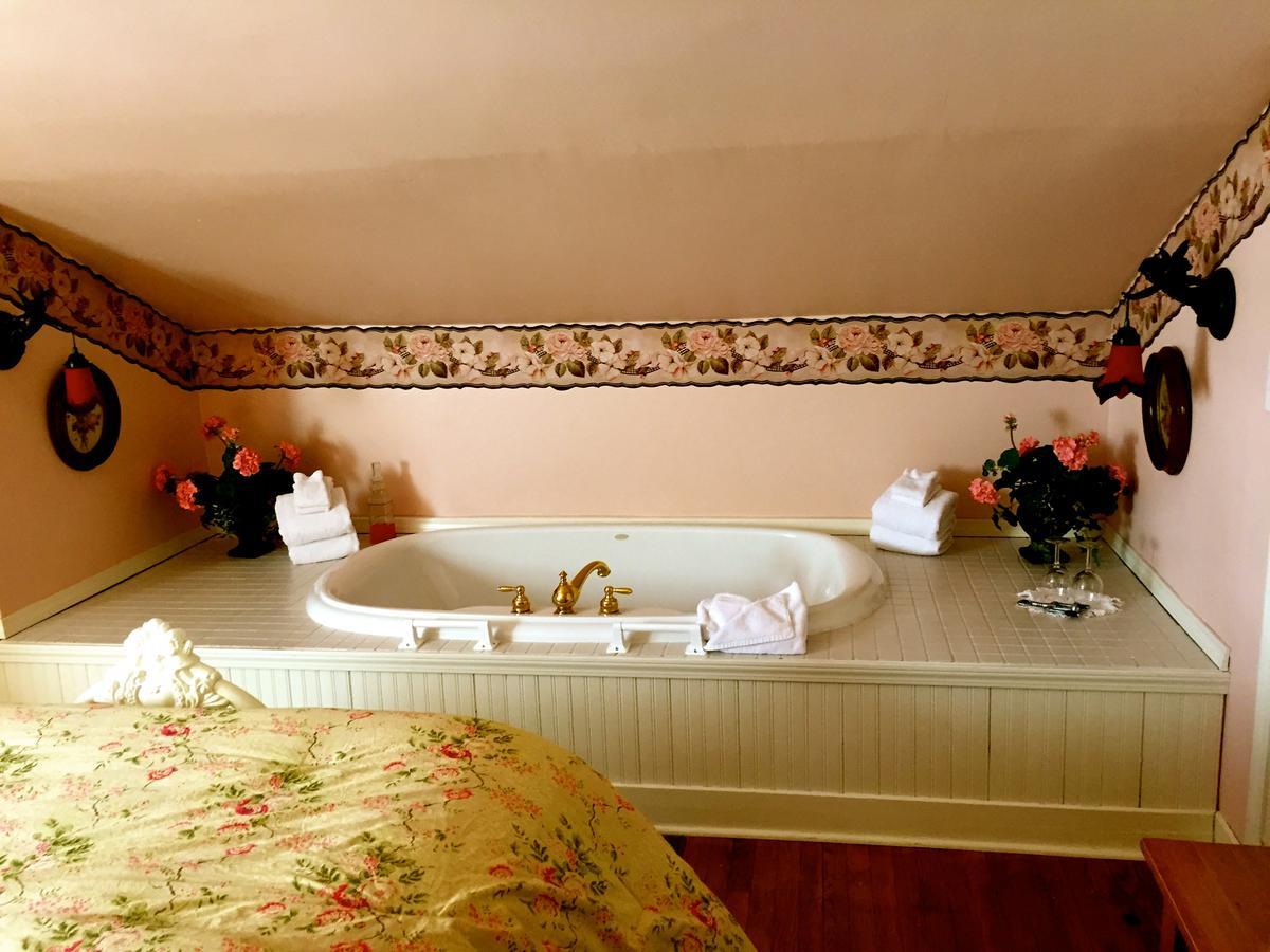 Annie Wiggins Guest House ガリーナ エクステリア 写真