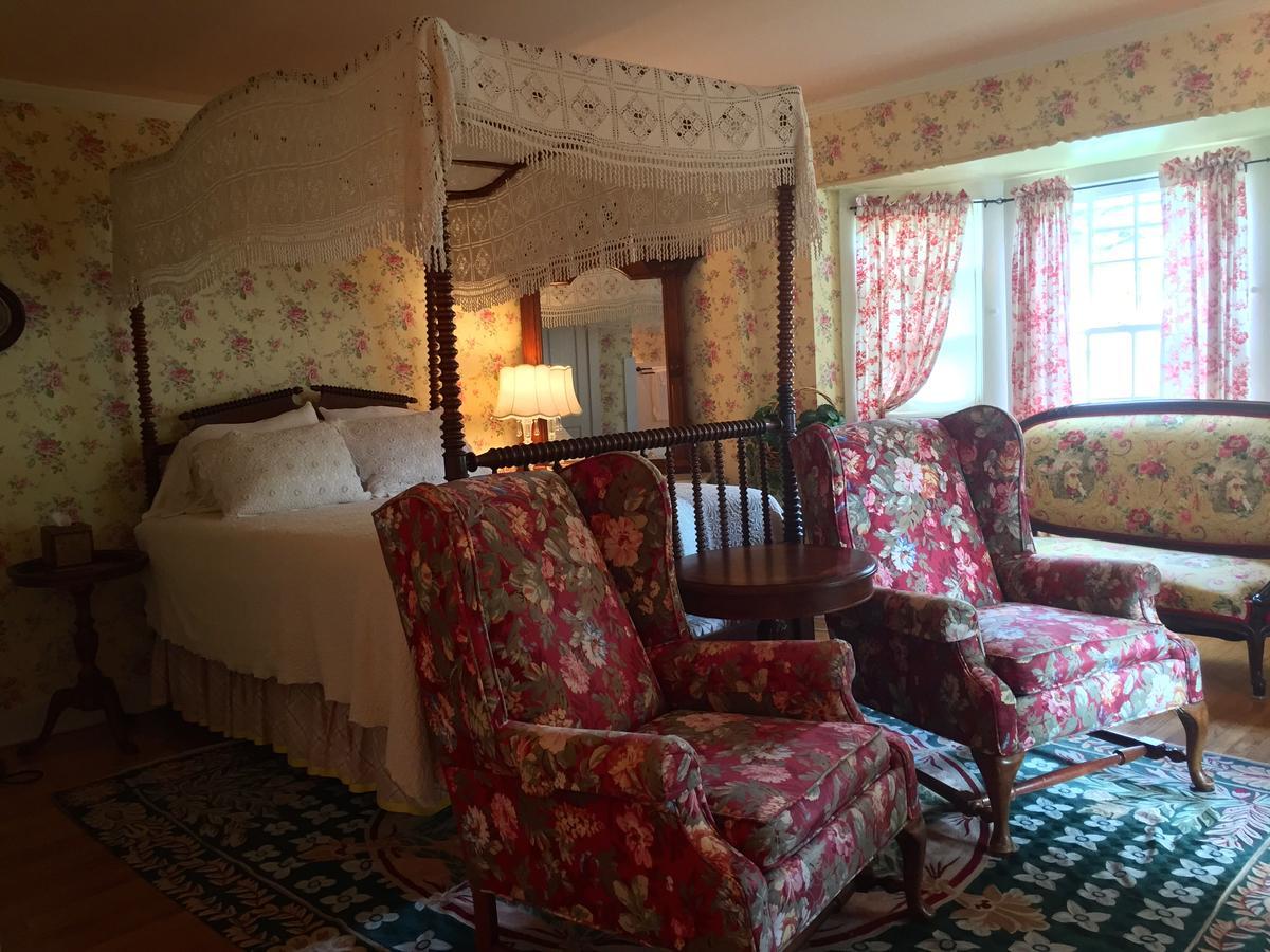 Annie Wiggins Guest House ガリーナ エクステリア 写真