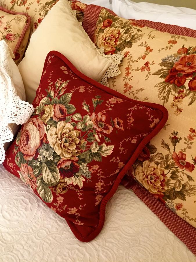Annie Wiggins Guest House ガリーナ エクステリア 写真