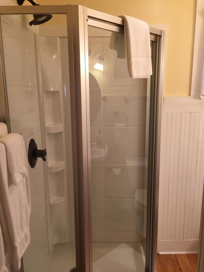 Annie Wiggins Guest House ガリーナ エクステリア 写真